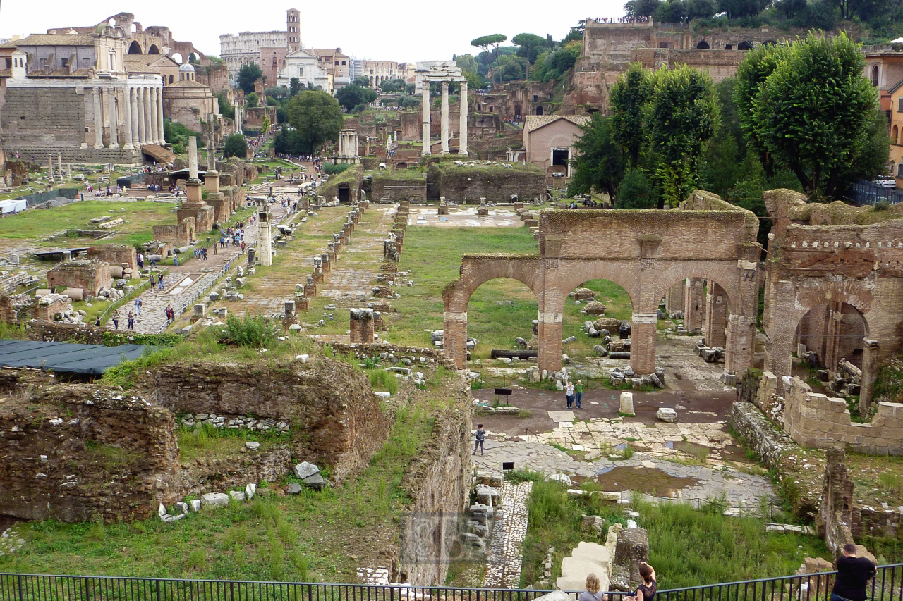 rom_alt_05_mit_colosseum