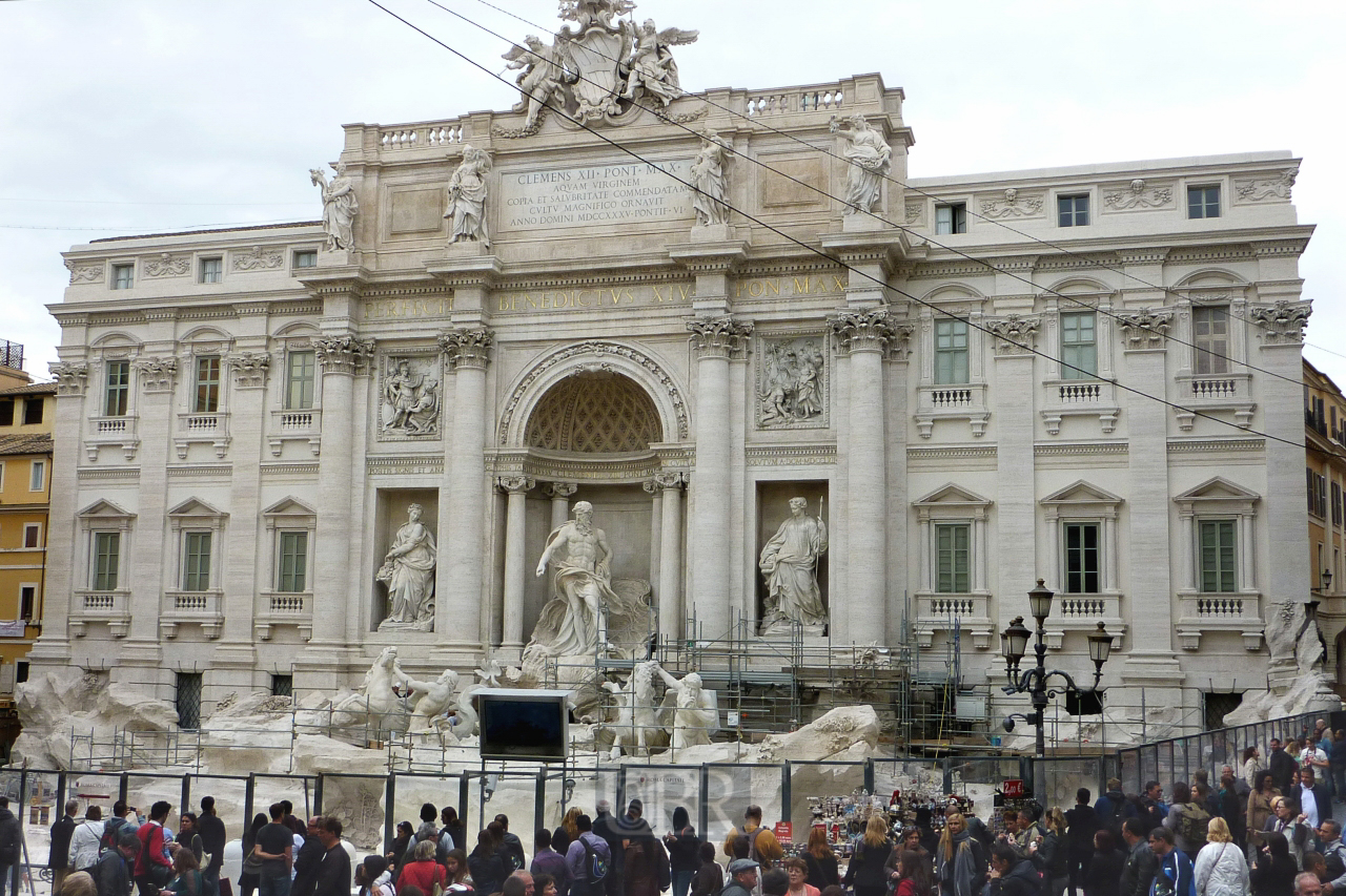 trevi_brunnen_baustelle