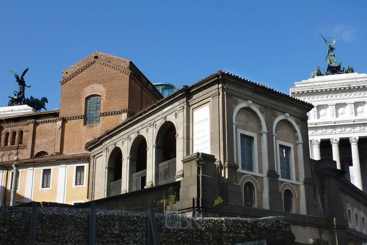 vittorio_emanuele_im_hintergrund