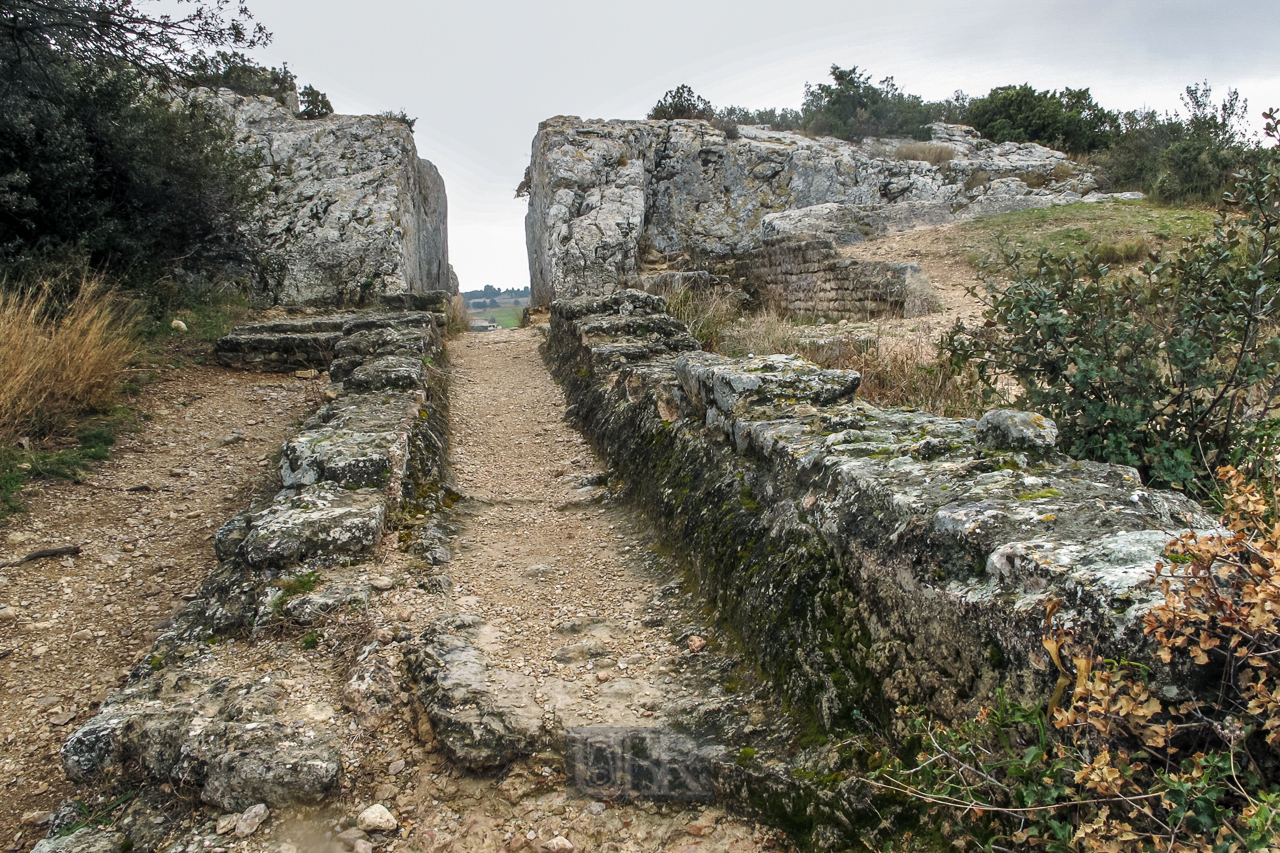 barbegal_aquaeduct_ruine_04