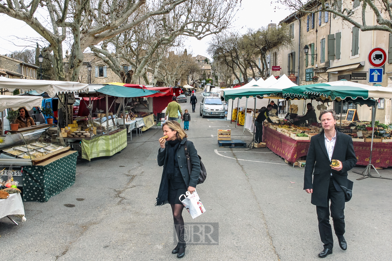 markt_02_eygalieres