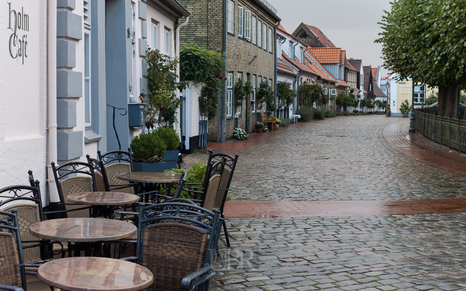 In den frisch beregneten Gassen von Holm