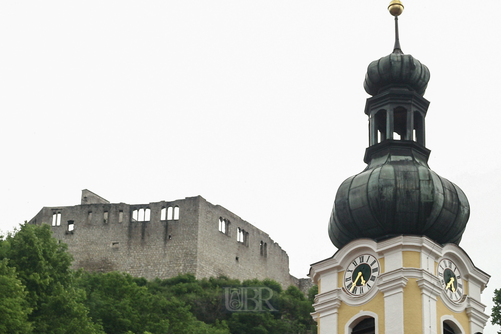 KallmünzIm Hintergrund die Burg-Ruine