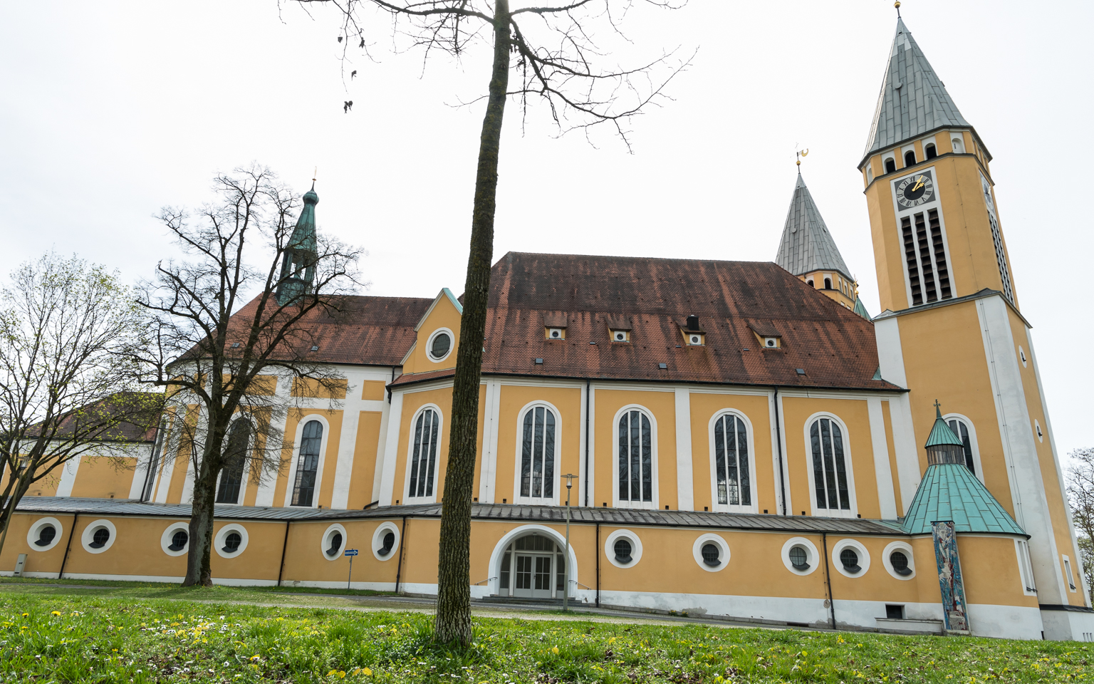 Schwandorf - Wallfahrtskirche auf dem Kreuzberg - 2024 April