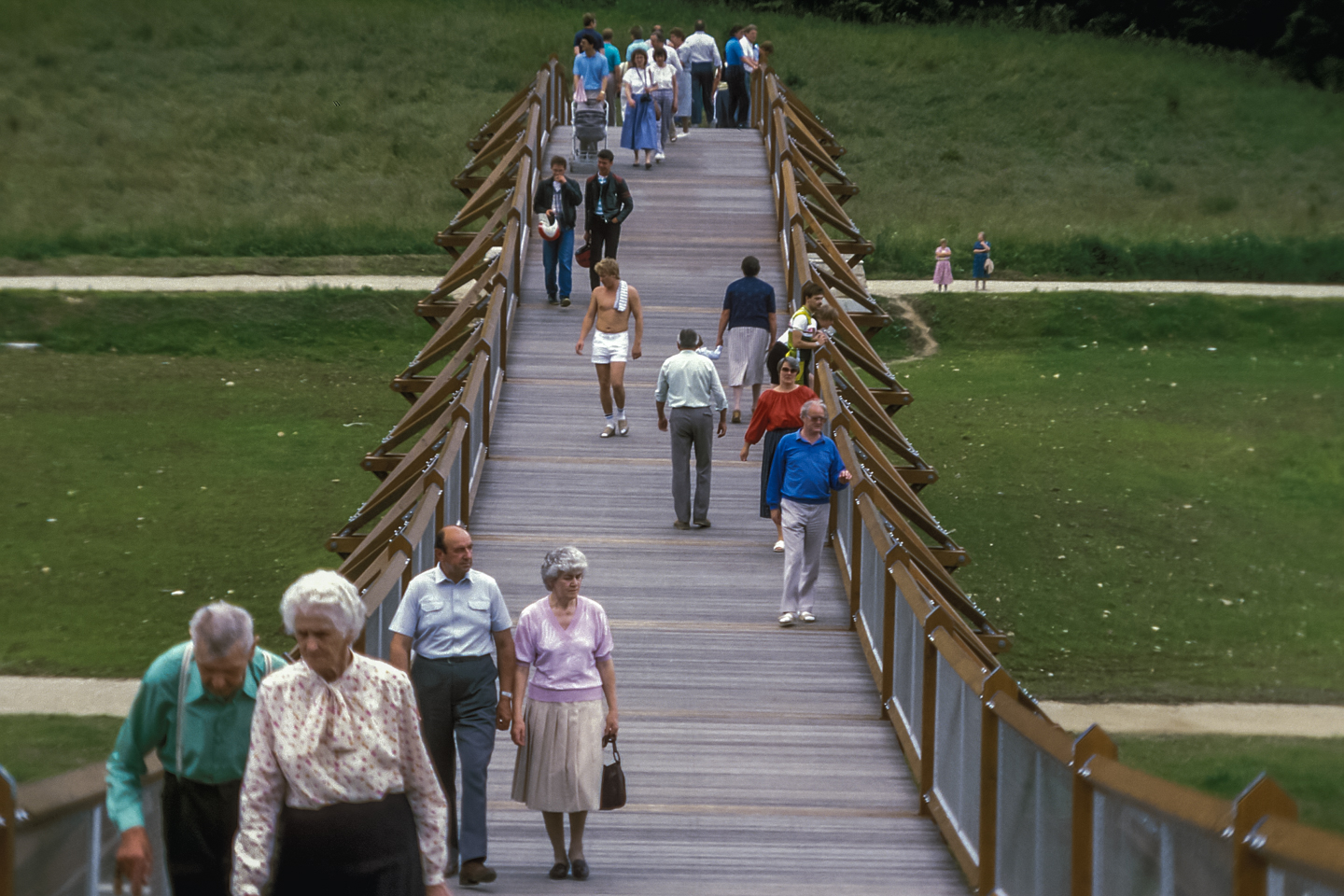 Holzbrücke über die Altmühl