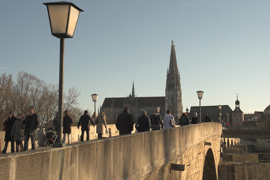 07_steinerne_bruecke_03_mit_dom