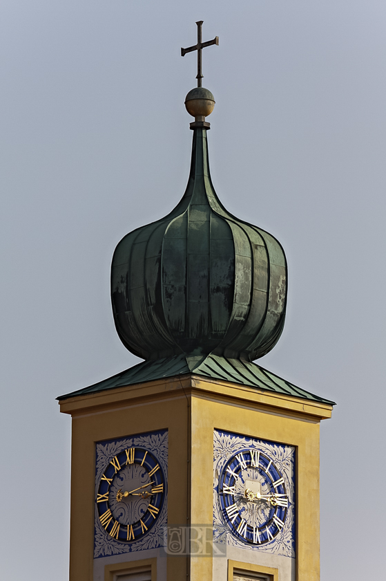 uhr_turm_kapelle_altoetting_fs